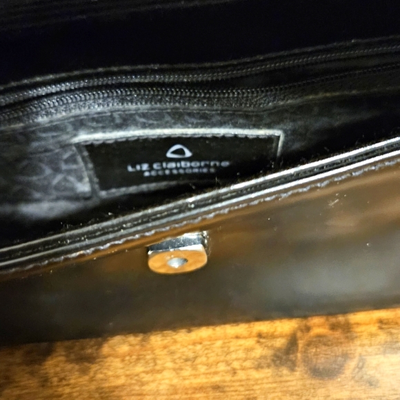 Liz Claiborne Patten leather bag - Picture 2 of 4